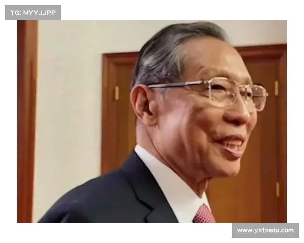钟南山临别赠言:医生的良心是最宝贵的财富(中国钟南山院士对医护人员说的话) 钟南山临别赠言:医生的良心是最宝贵的财富(中国钟南山院士对医护人员说的话)
